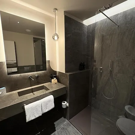 Western Rome Airport Hotel 4*