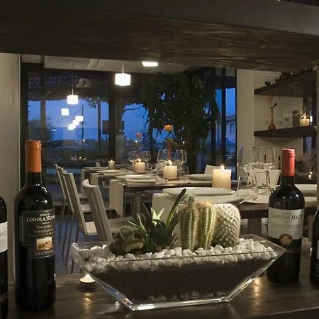 Western Rome Airport Hotel 4*