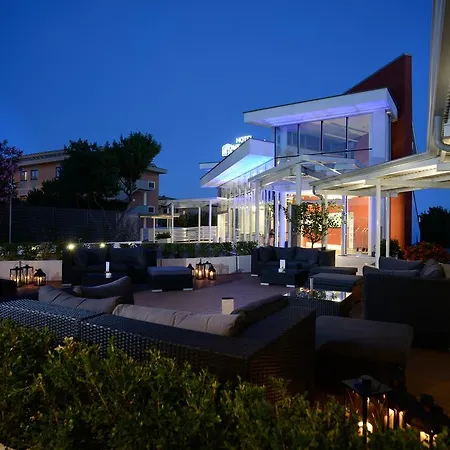 Western Rome Airport Hotel 4*