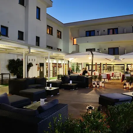 Western Rome Airport Hotel